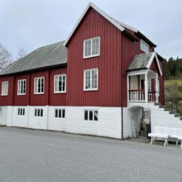 Møretyri Linomal Linoljemaling Rødhyll